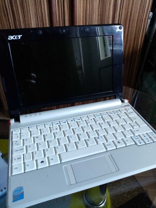 Vand laptop Acer Aspire One