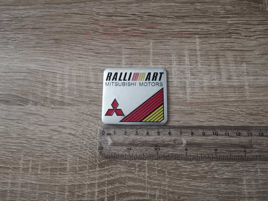 сребрист стикер квадрат Mitsubishi Ralliart