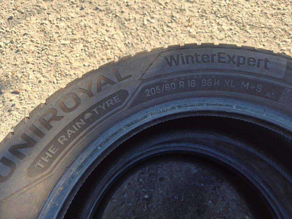 2 Anvelope de IARNA - 205/60/16 96H XL - Uniroyal Winter Expert - CA NOI - DOT 2024 !