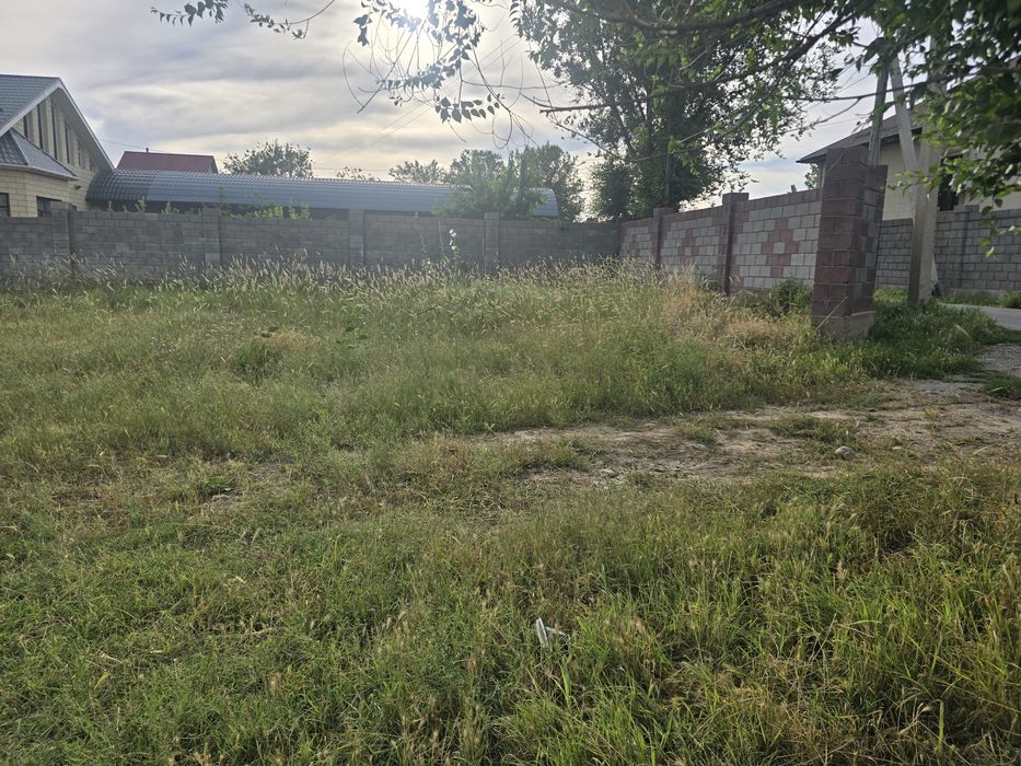 Продаётся участок 8 соток в мкр. Бозарык.
