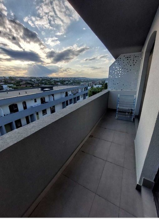 Persoana fizica,vand apartament.