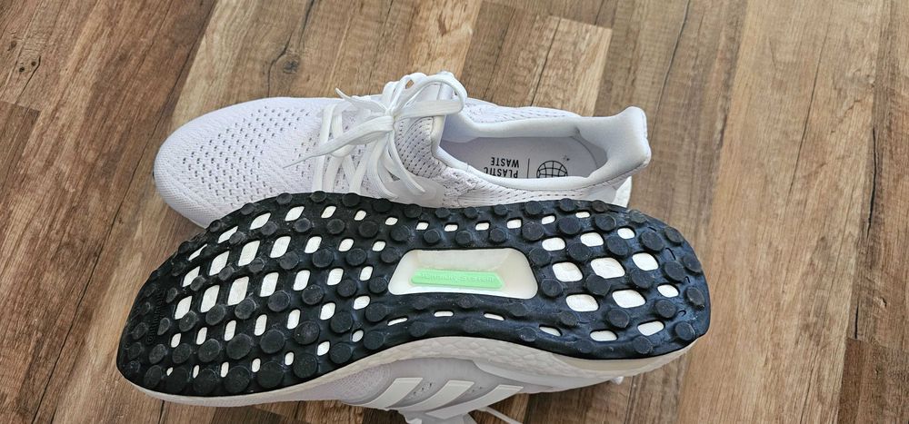 Маратонки Adidas  Originals ultraboost  1.0