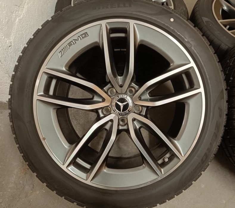 Оригинални джанти спорт пакет  гуми зимни 19 цола Mercedes GT W290