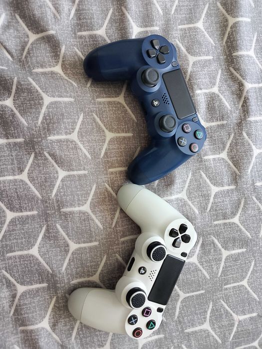 Playstation 4 белая