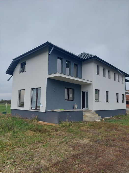 Vand duplex 147 mp / Radauti