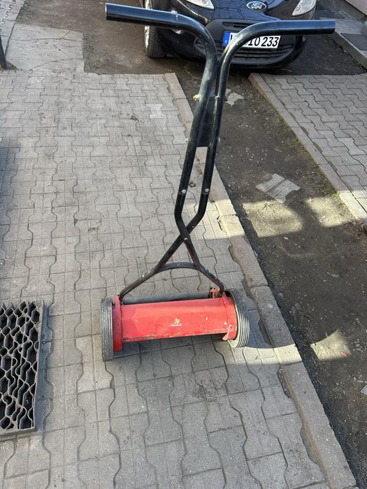 Cositoare manuala gazon