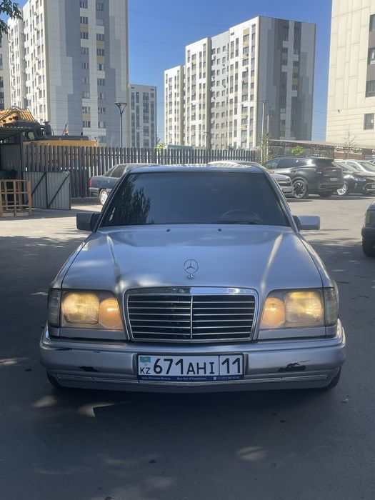 Mercedes benz e280 w124