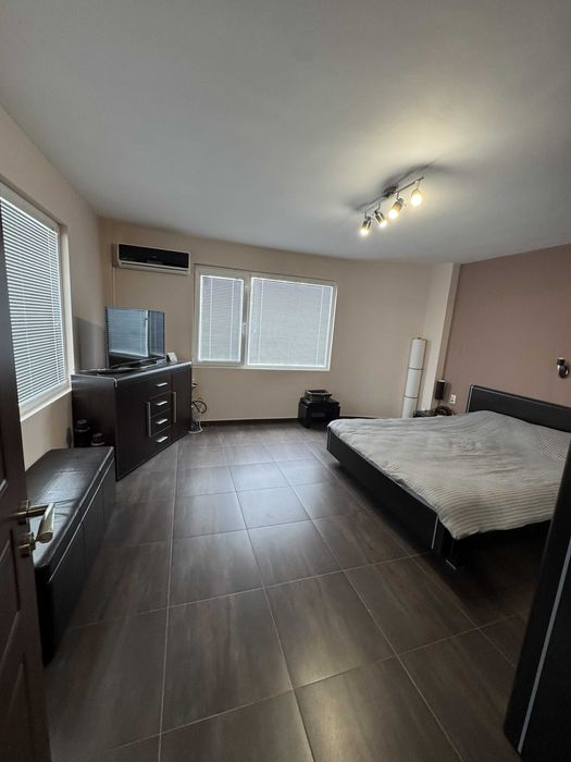 Продава се Къща в с. Драговищица, Област София-област - 383 кв.м за 993 €/кв.м - Снимка #8