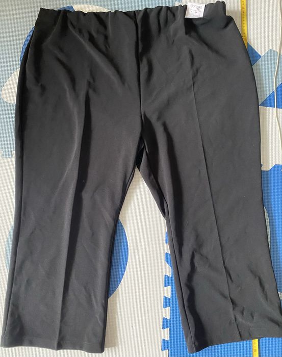 Pantaloni dama marime 56