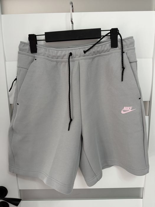Pantaloni nike tech marimea L