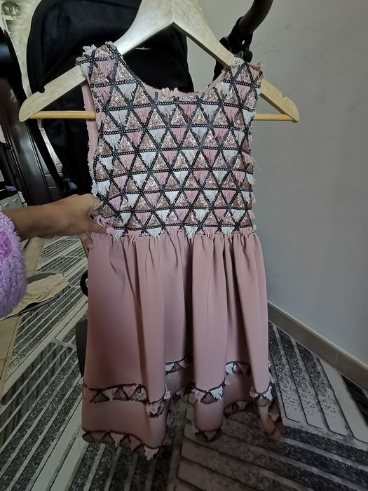 Еднакви рокли Миша фешън