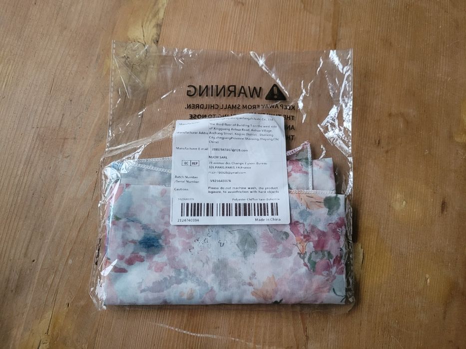 Esarfa model floral pastel