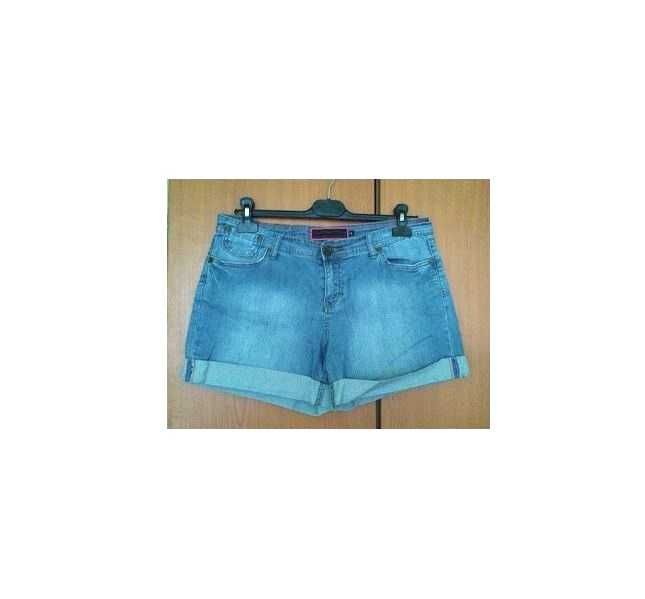 Pantaloni scurti de blugi, jeans Butterfly , M-L