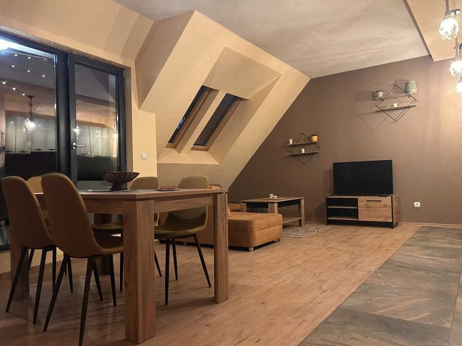 Двустаен апартамент под наем в кв. Надежда 1