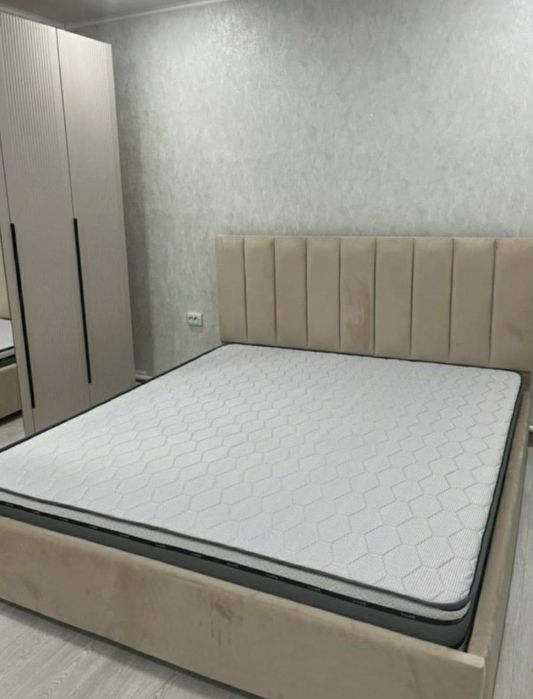 Продам кровать в отличном состоянии с матрасом