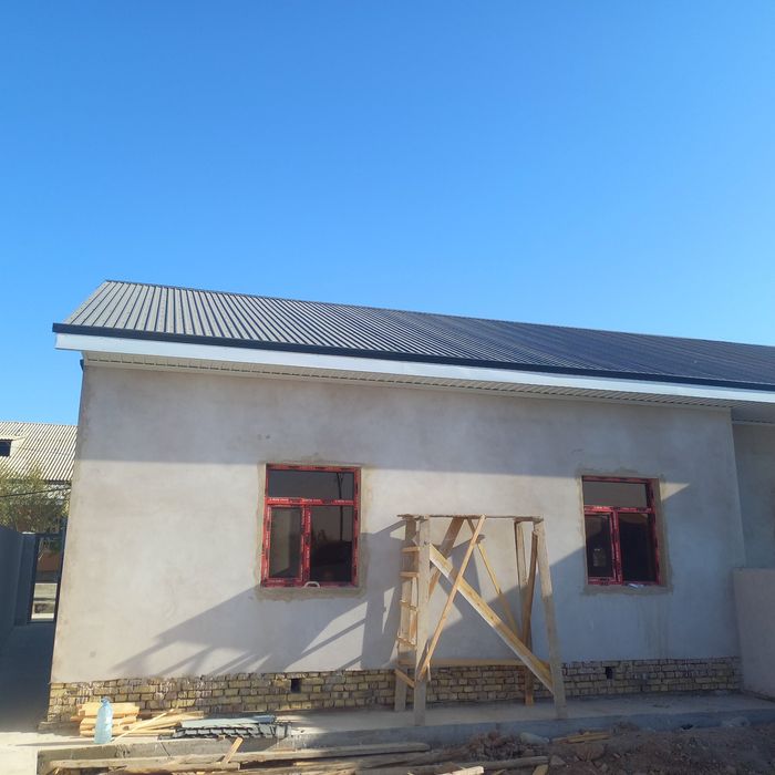 Хива дуконга якин жойда 1 каватли 350 кв ховли сотилади