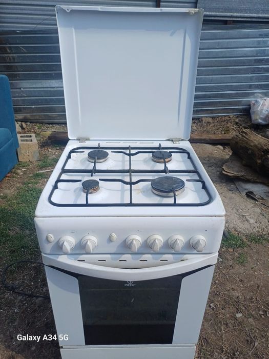 Доставка  есть Газ плита