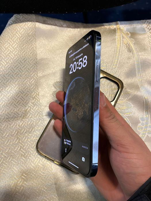 iPhone 13 Pro Max – funcționează perfect