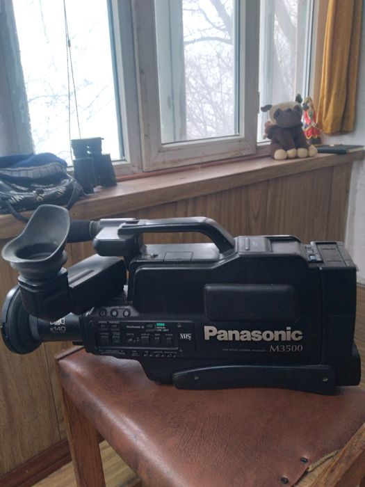 Продам  видео  камеру