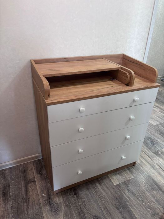 Продаю пелинальный стол