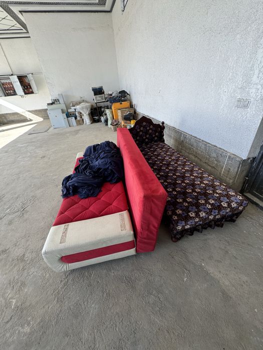 Продается старый мебел.!!