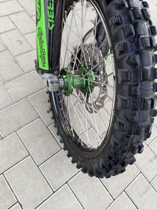 Kawasaki 250 2022