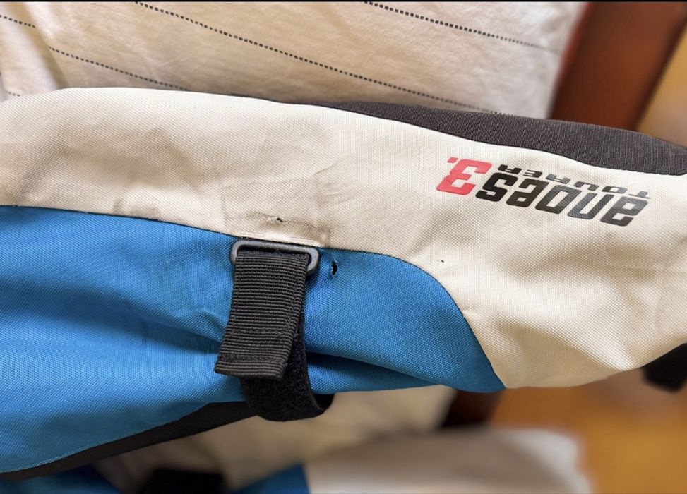 Costum complet Alpinestar. Andes Honda bonus șapca Honda