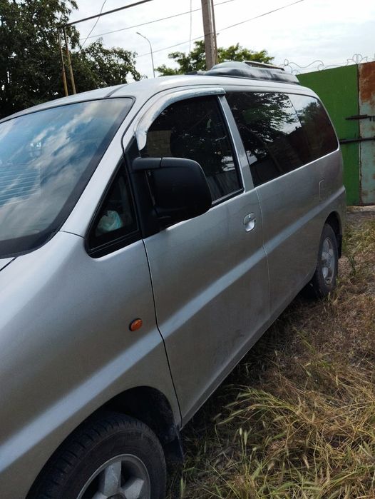 Срочно продаю Hynday stariks