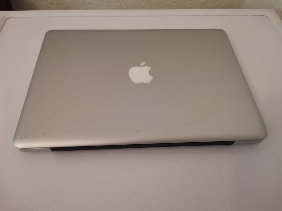 Laptop MacBook Pro i5