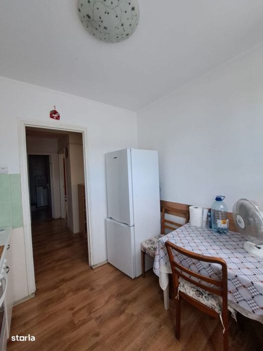 Apartament cu 2 camere decomandat, etaj 4, mobilat