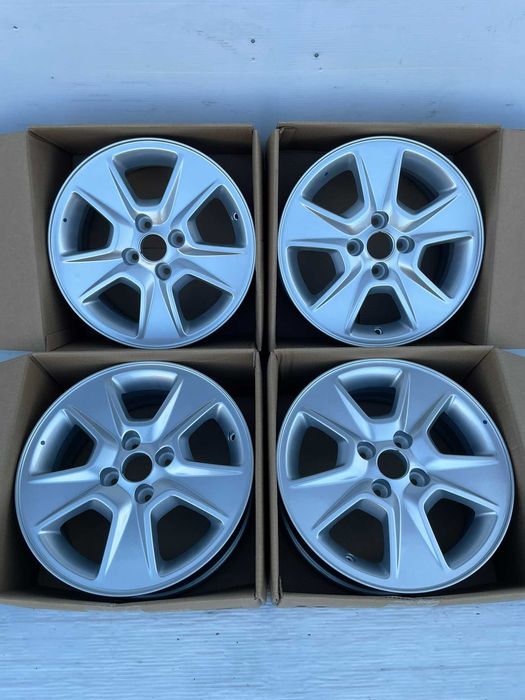 Jante noi aliaj R15 originale Clio Logan Sandero Mcv Dokker Lodgy