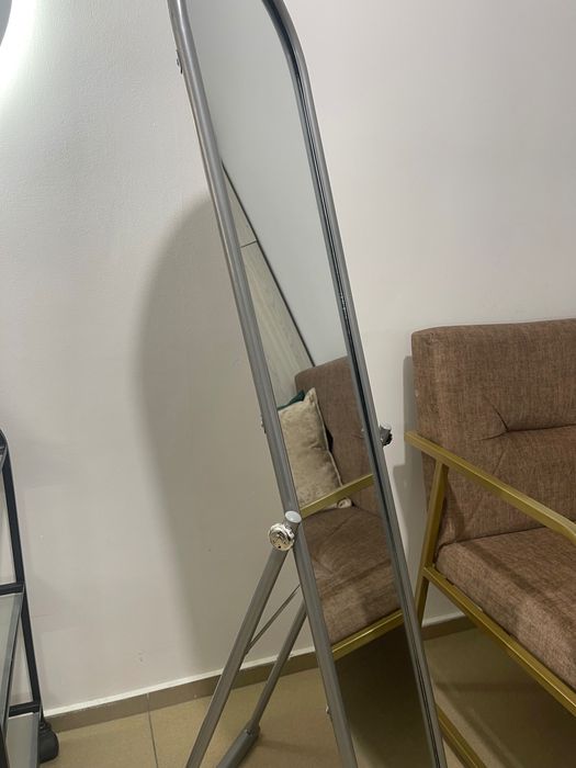 Зеркало напольное