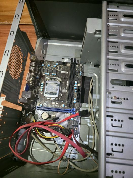 Lot componente PC retro – plăci, CPU, RAM, video – Oradea