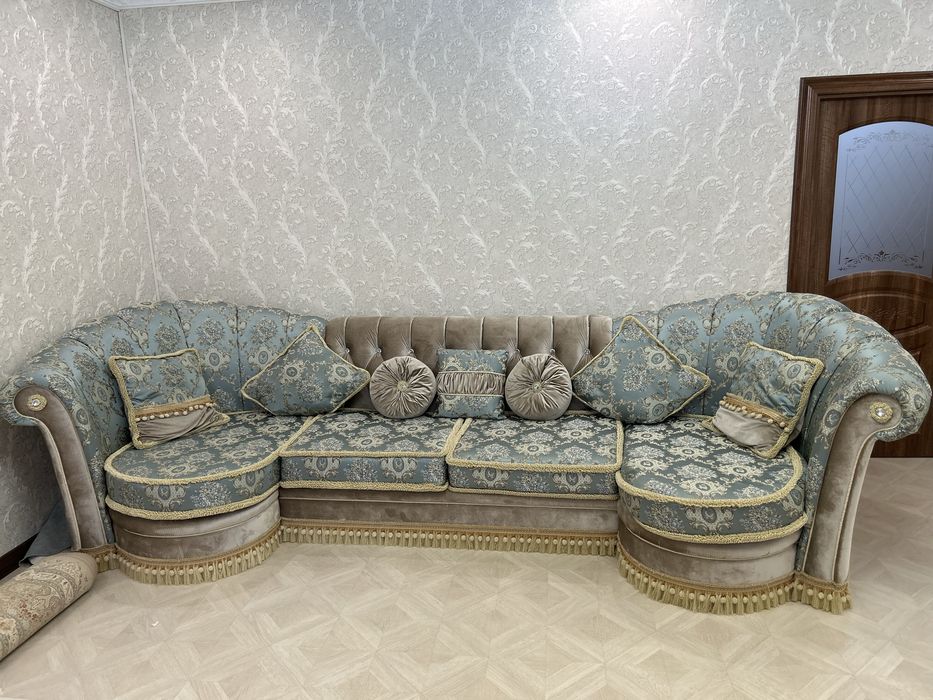 Диван для гостиной