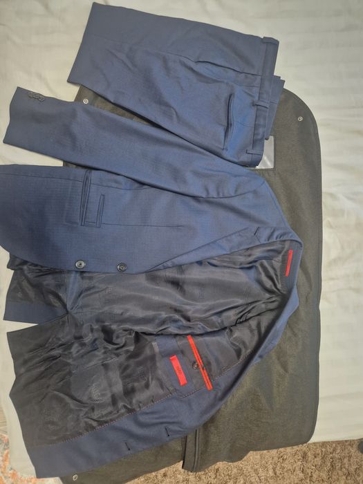 Costum Hugo Boss
