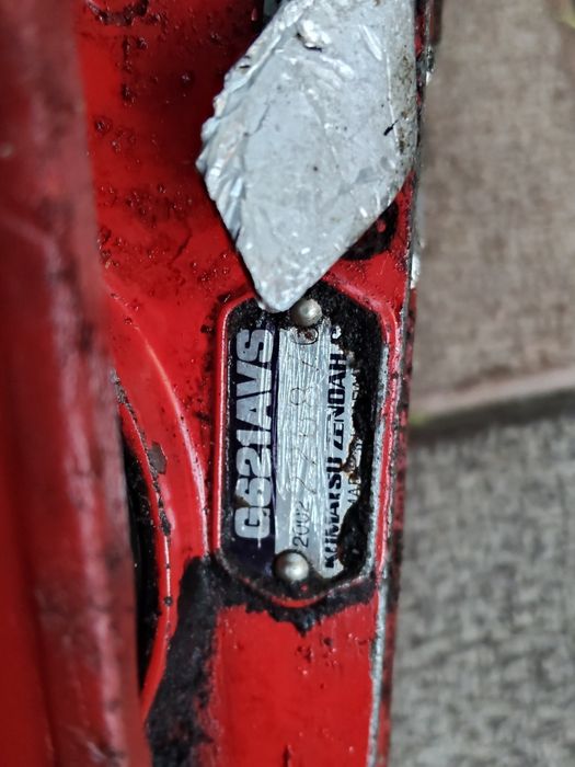 Drujba KOMATSU Zenoah G 621 AVS