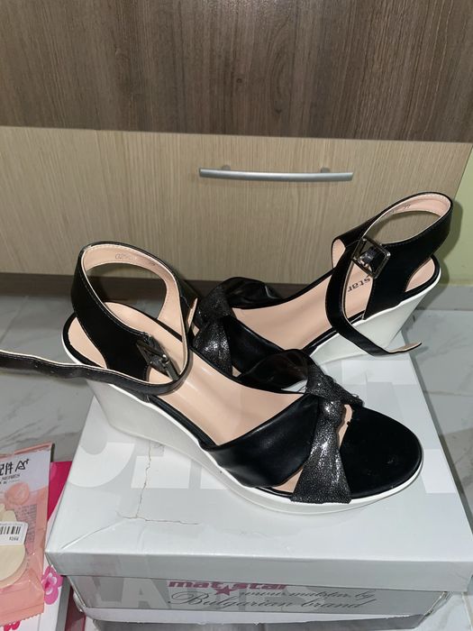 Сандали 39 размер