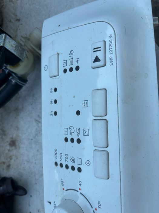 Пералня Ecectrolux EWP 107200 W на части