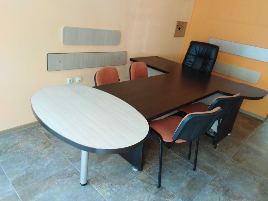 Дава се под наем Офис в Пловдив, Център - 45 кв.м за 244.8 € - Снимка #2