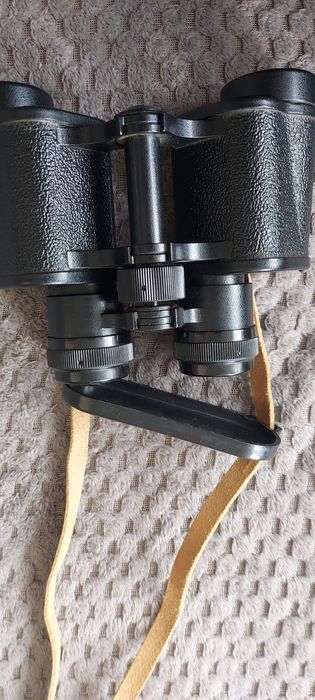 Само до Нова година. Bresser Carat 8x30.