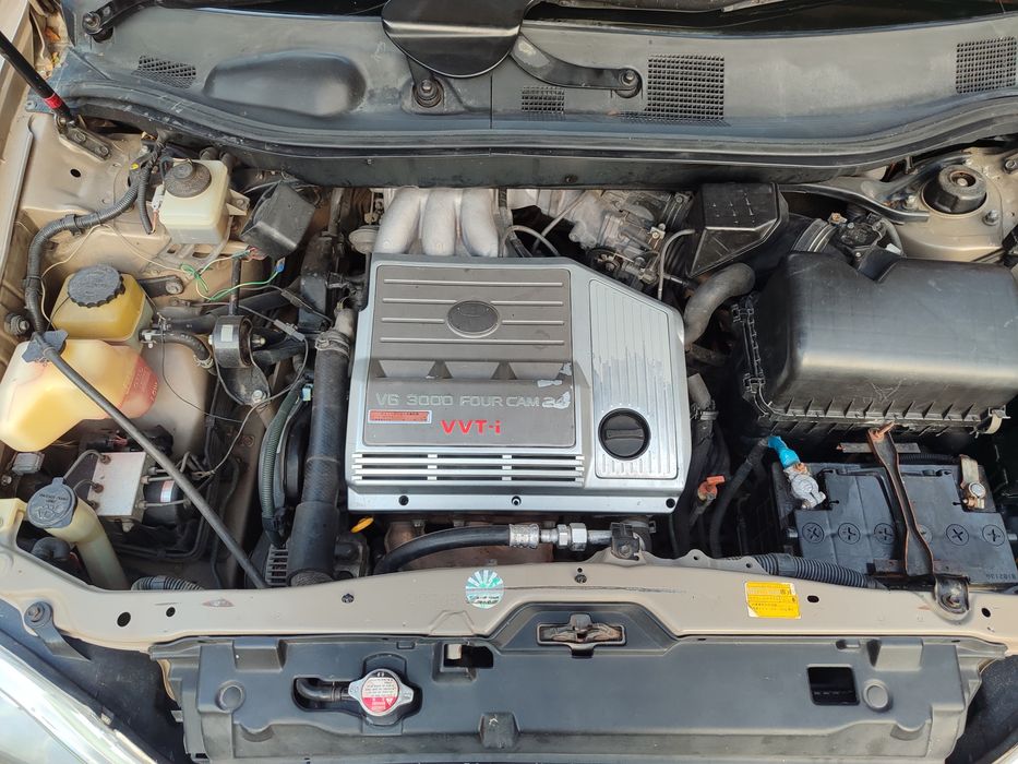 Продам Toyota Harrier