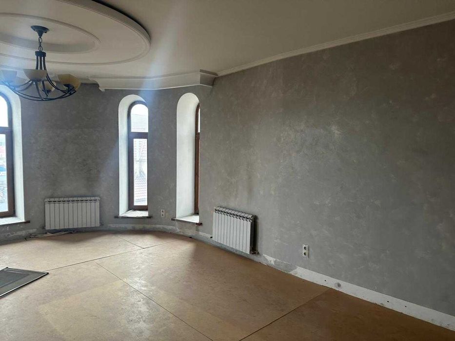 СРОЧНО!!! Продам коттедж в центре  города