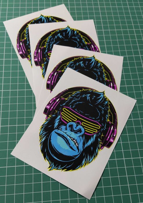 Sticker personalizat