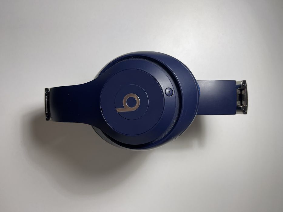 Beats Studio 3 синего цвета