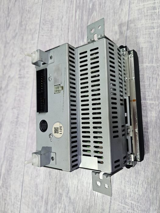 монитор с рамкой субару