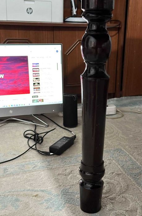 стол в хорошем состояний