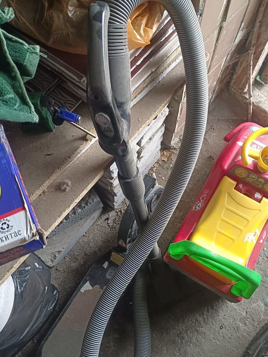 Пылесос на запчасти