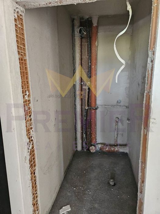 Продава се Тристаен апартамент в Бургас, Меден рудник - зона В - 97 кв.м за 681 €/кв.м - Снимка #3