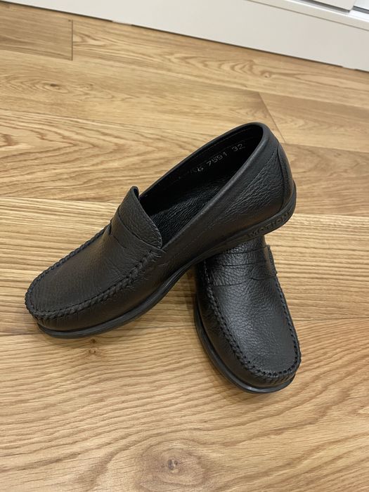 Продам детские лоферы