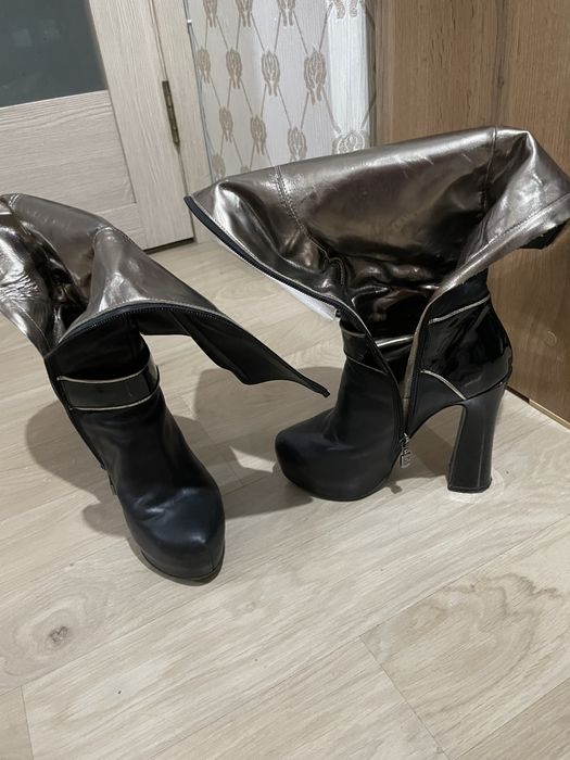 Модные сапоги Италии